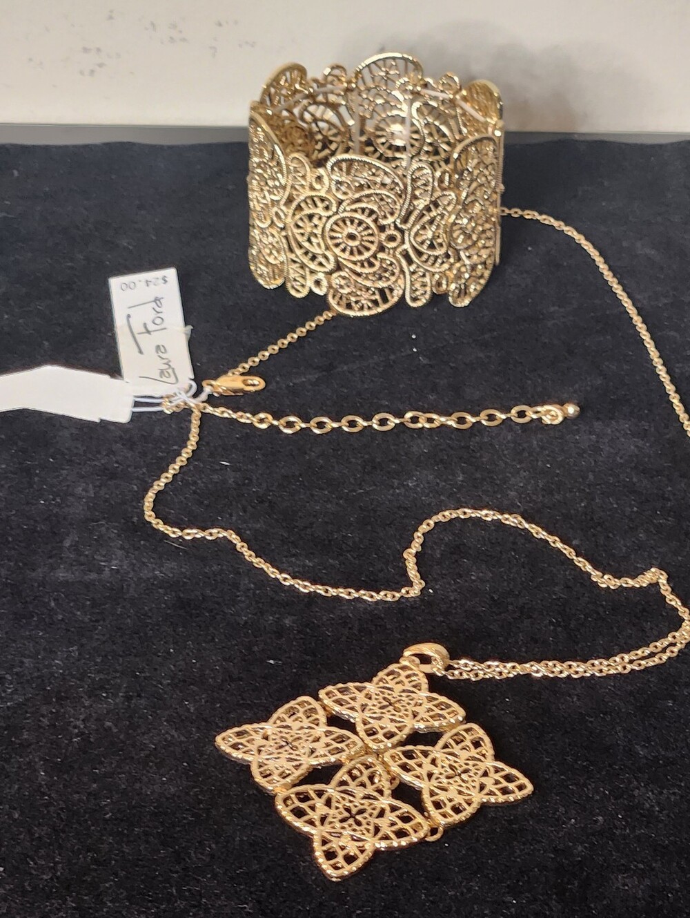 Beautiful Laura Ford Gold Tone Matching Necklace And Cuff Bracelet Filigree